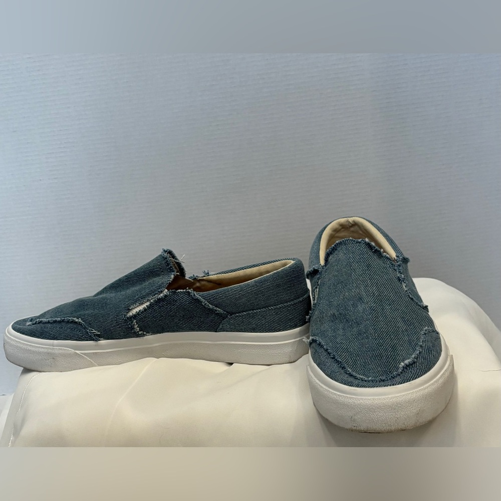Lucky Brand Daphodil Sneaker